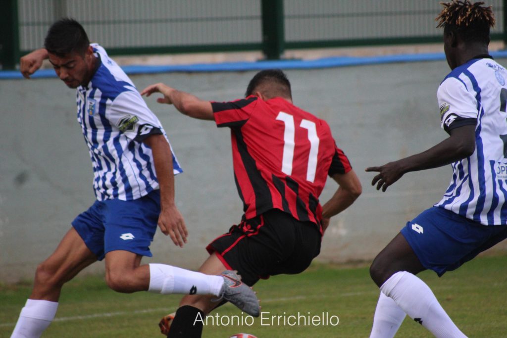 Il primo tempo di Fasano-Foggia
