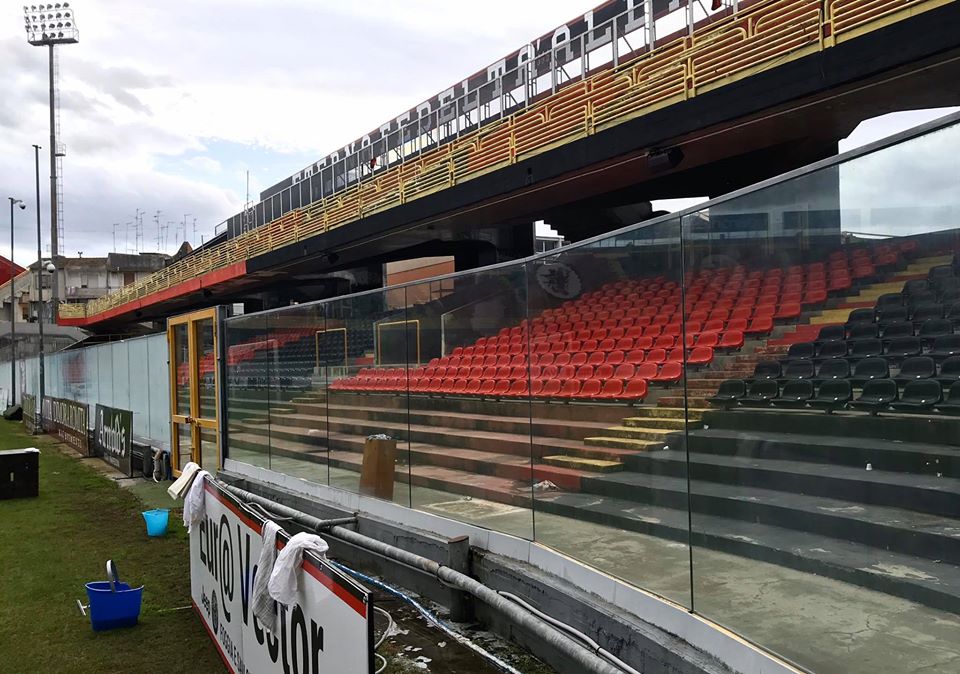 Calcio Foggia: “Iniziati i lavori per la pulizia dei vetri”