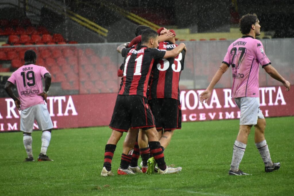 Foggia-Palermo 2-0