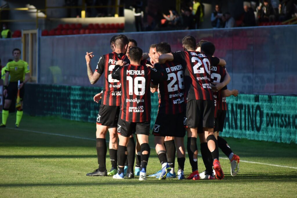 Foggia-Avellino 2-0
