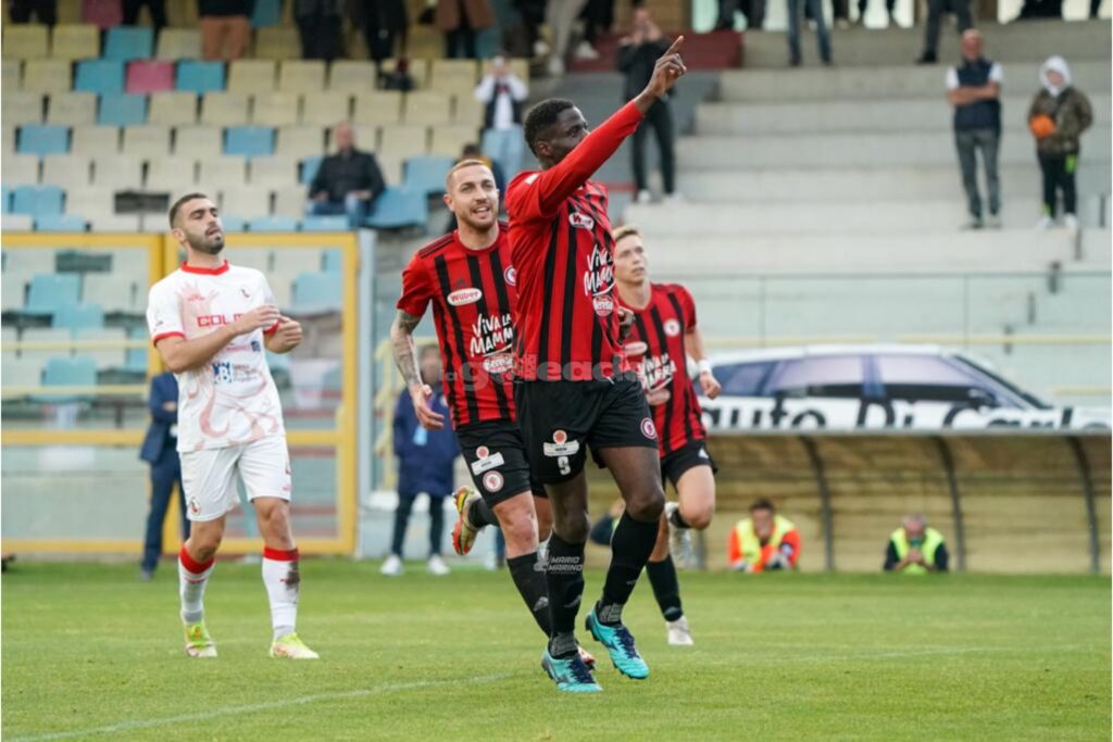Ogunseye Foggia-Turris