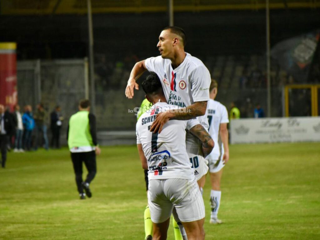 Peralta Schenetti Foggia-Crotone, playoff Serie C