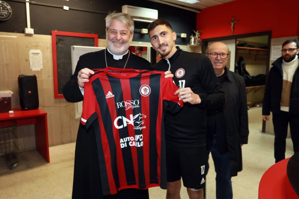 Mons. Ferretti e capitan Rizzo, crediti: Calcio Foggia/Antonellis