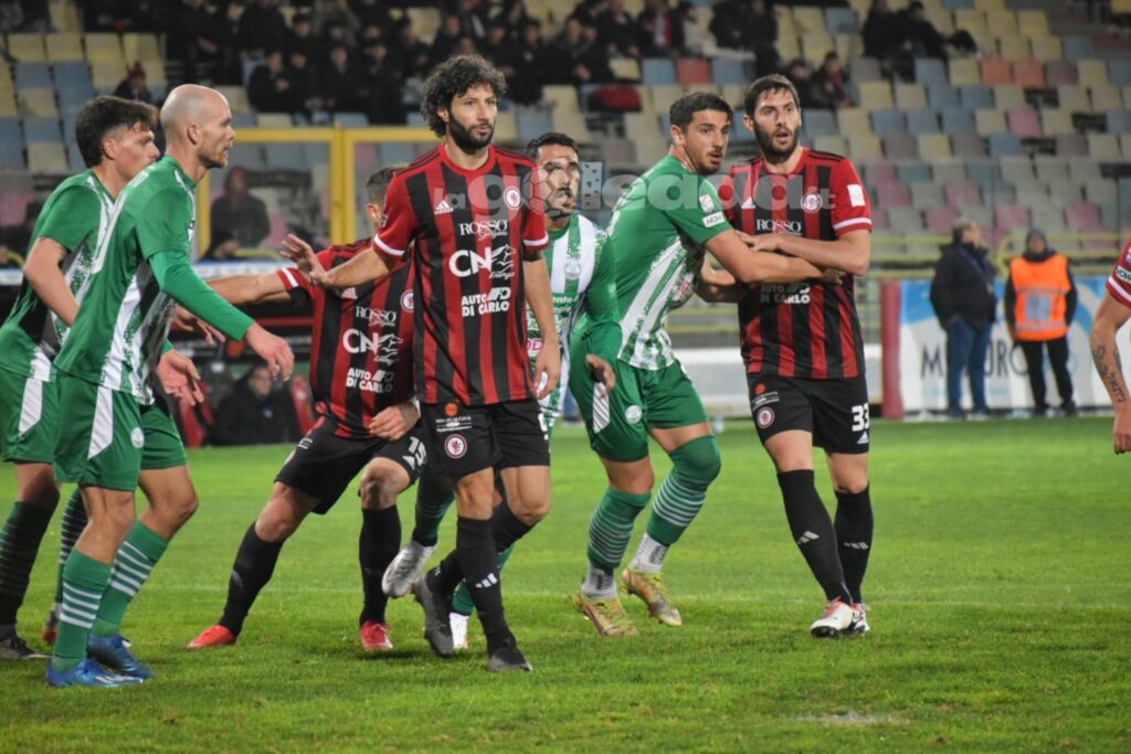 Santaniello e Carillo durante Foggia-Monopoli
