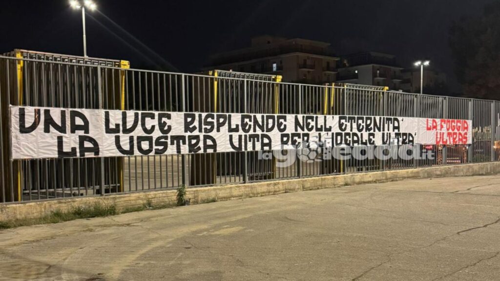 Striscione Foggia Samuel Michele Gaetano