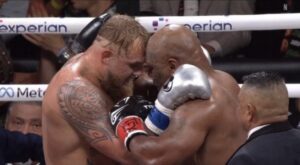Mike Tyson e Jake Paul, screen virale su X fonte sconosciuta